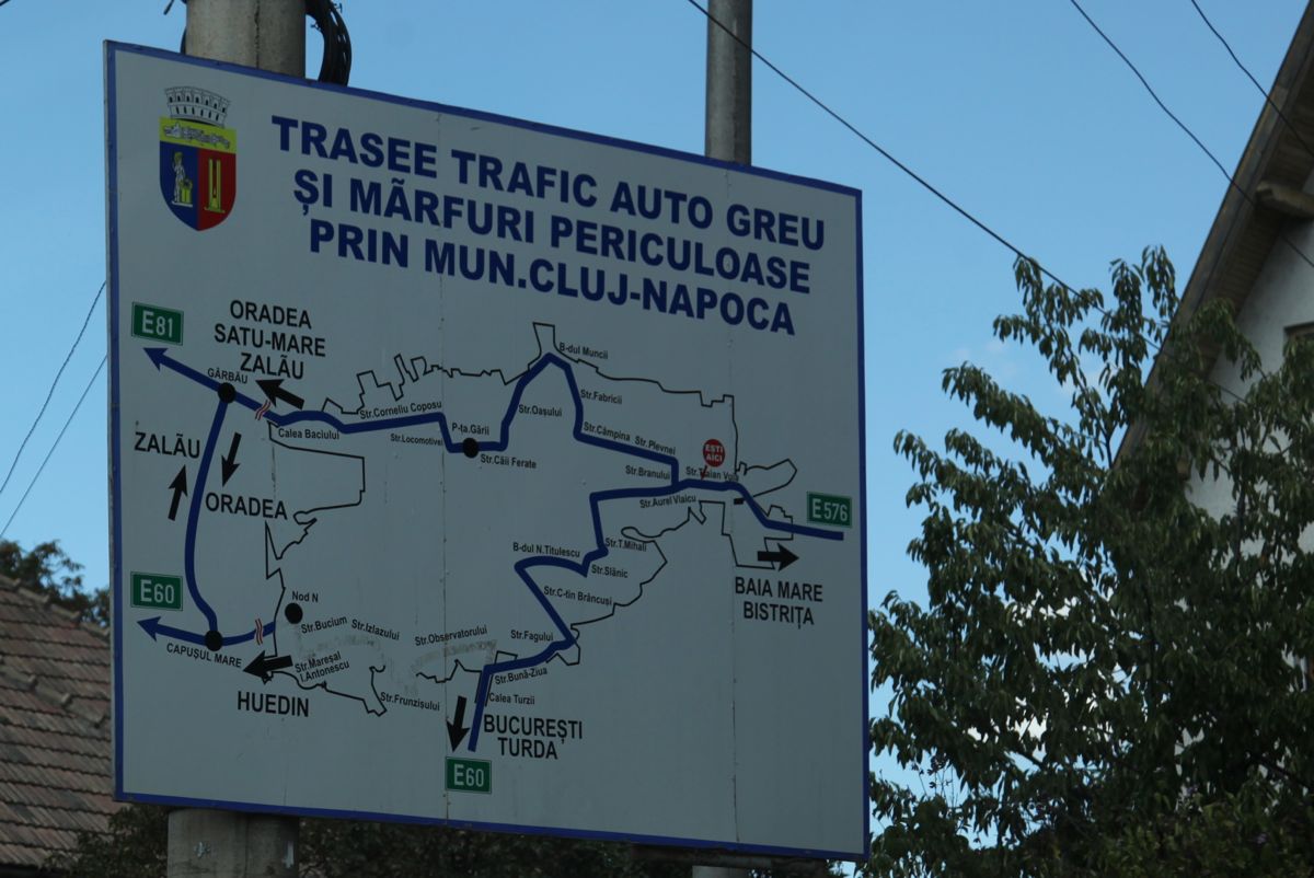 Roadside map of the region